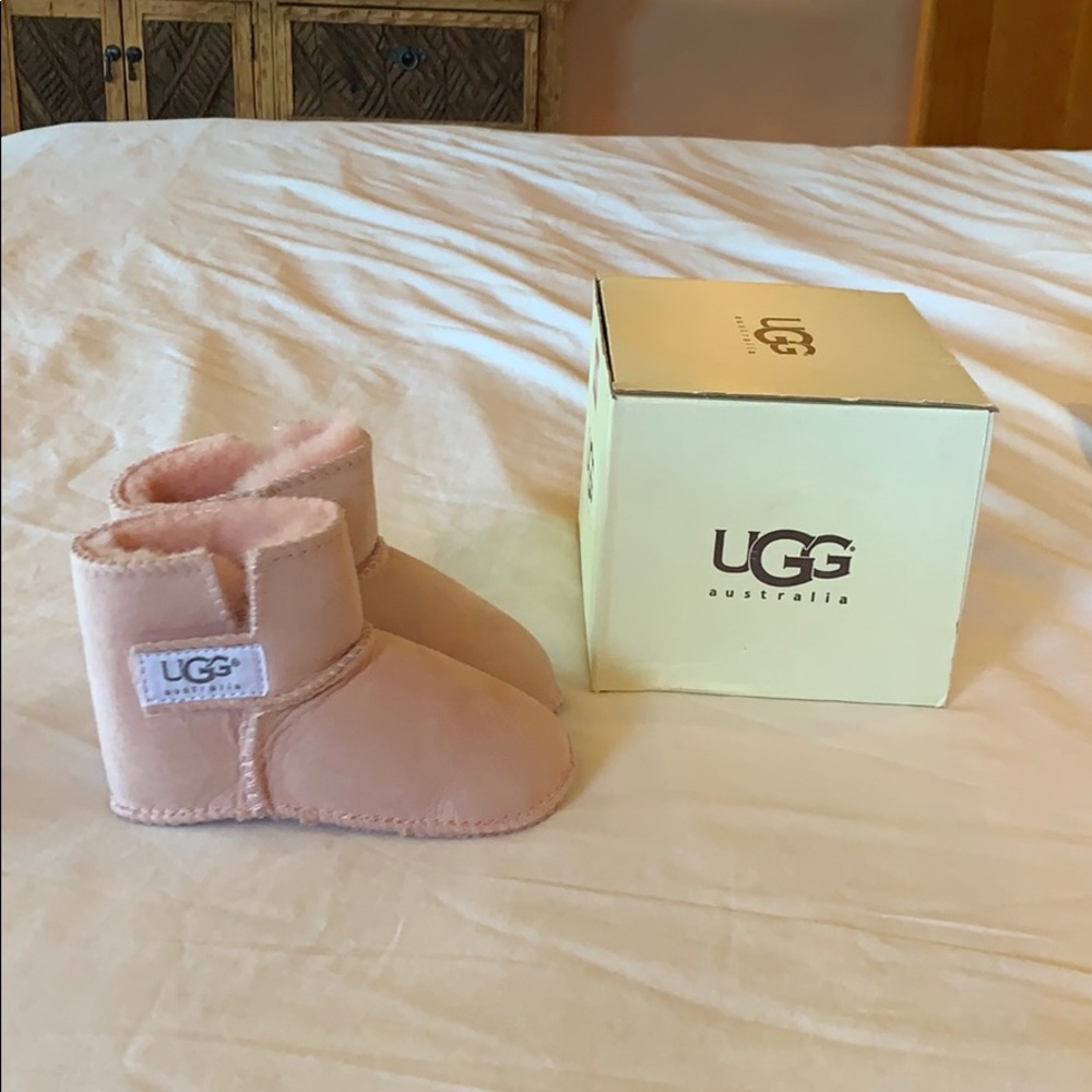 NWT Erin Baby Ugg bootie size Large In pink